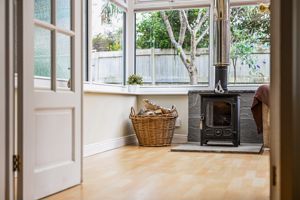 Log Burner- click for photo gallery